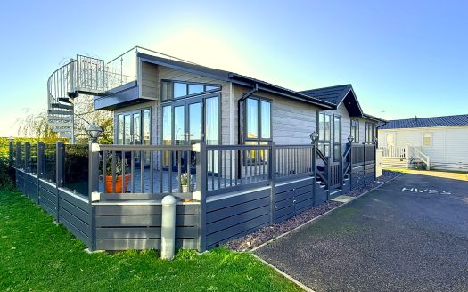 25 Harbour Way, Rye Harbour