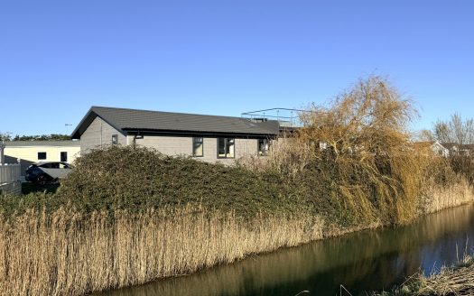 25 Harbour Way, Rye Harbour