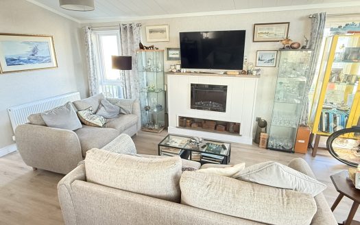 25 Harbour Way, Rye Harbour