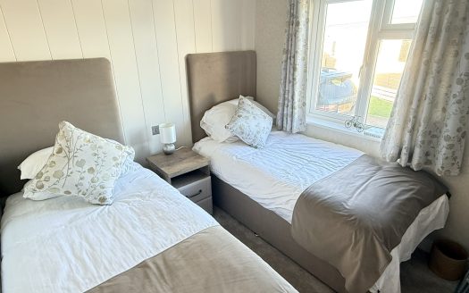 25 Harbour Way, Rye Harbour