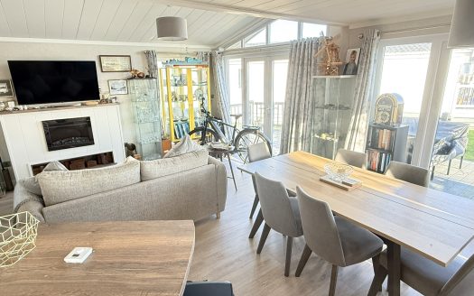 25 Harbour Way, Rye Harbour
