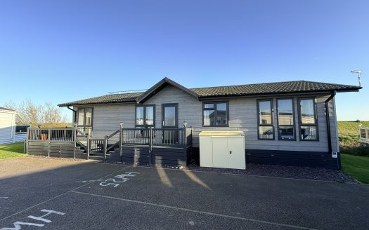 25 Harbour Way, Rye Harbour