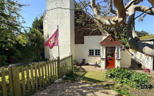 43 Station Road, Lydd